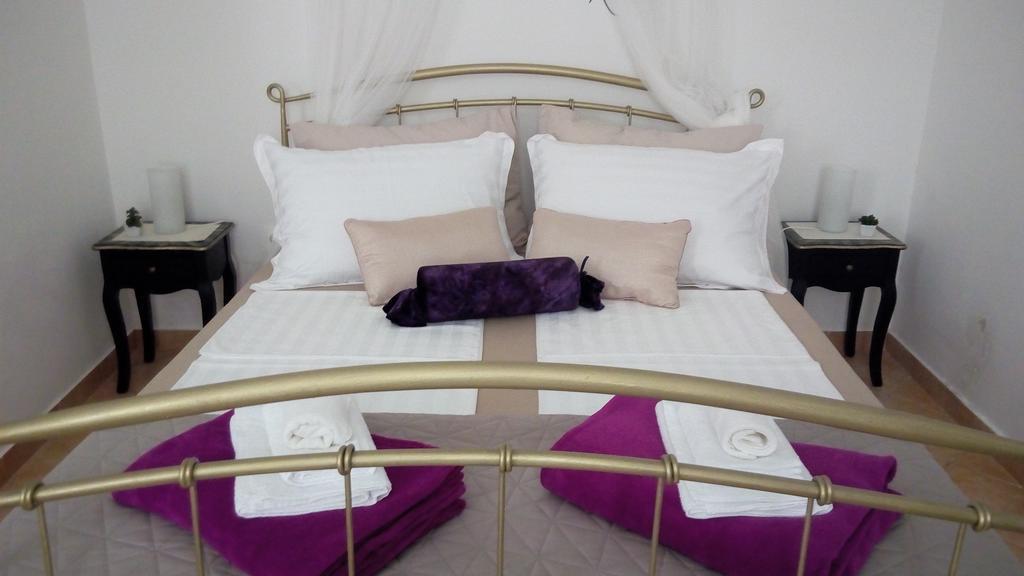 Amd Infinity Suites Split Bagian luar foto