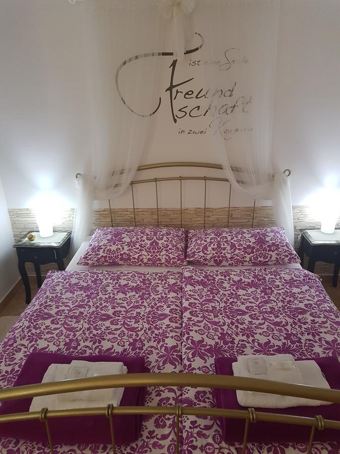 Amd Infinity Suites Split Bagian luar foto